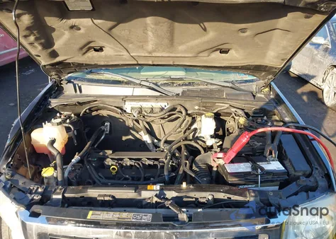 2011 Ford Escape Xlt z USA, uszkodzony, nr VIN 1FMCU9D79BKB43383